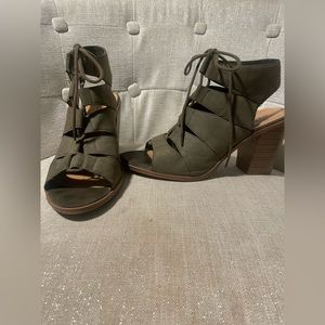 Lace Up Olive Green Block Heal.